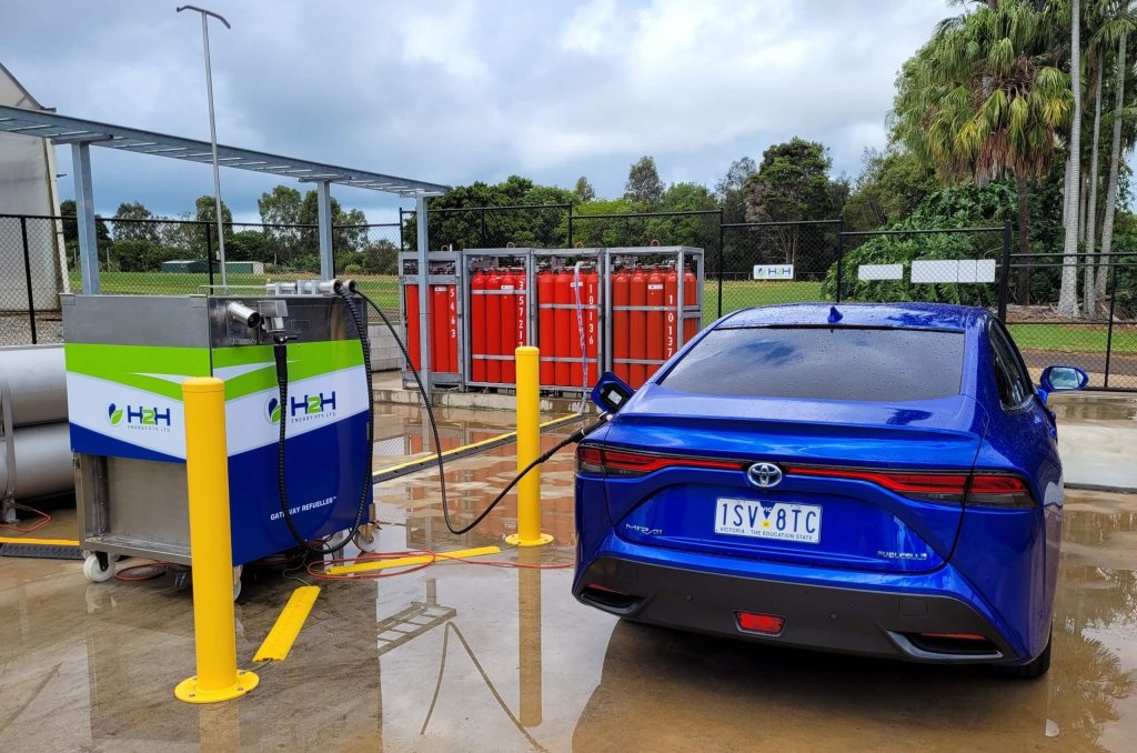 Completing the first refuel of the Generation 2 Mirai in Queensland
